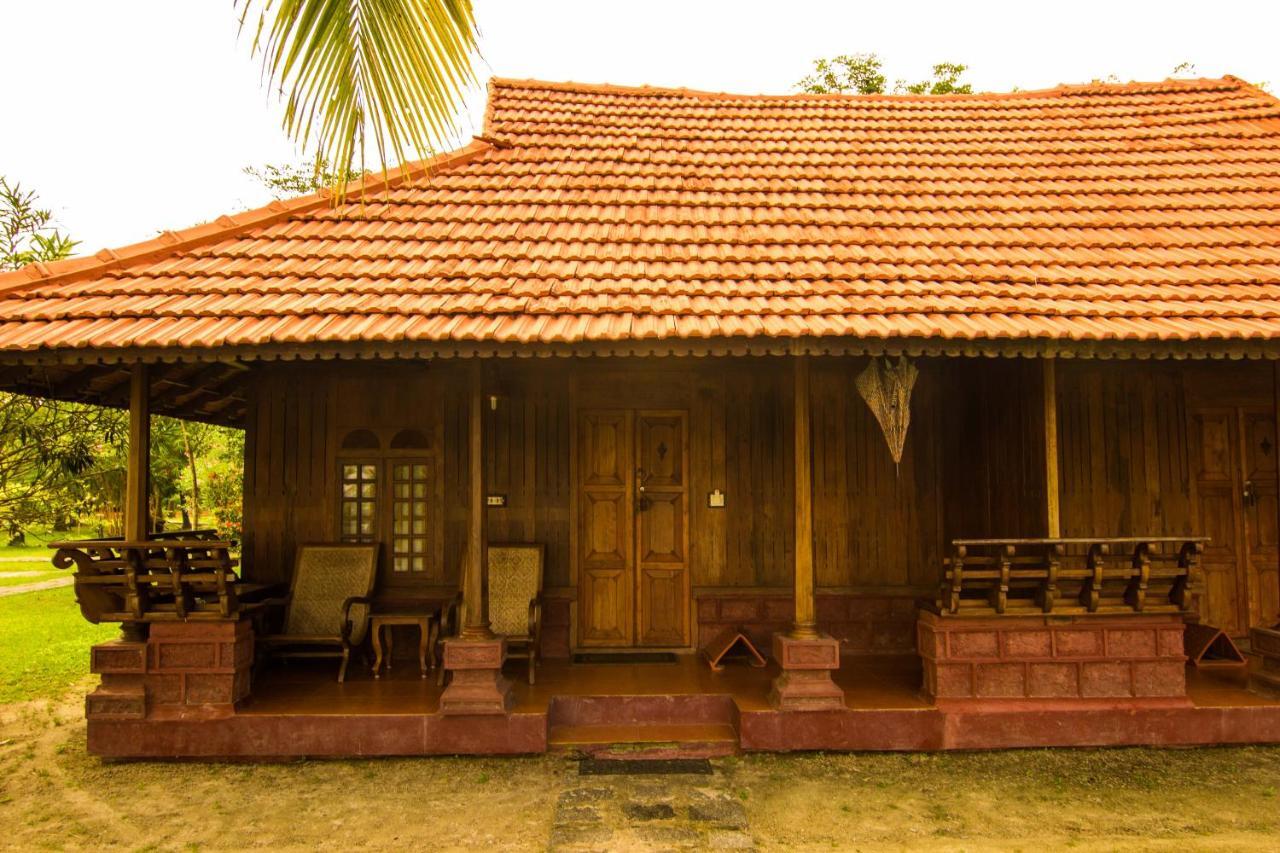 Kondai Lip Backwater Heritage Resort Kochi Exterior foto